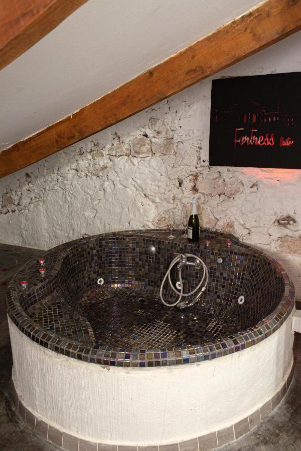Fortress Jacuzzi Suites Xàtiva Exterior foto
