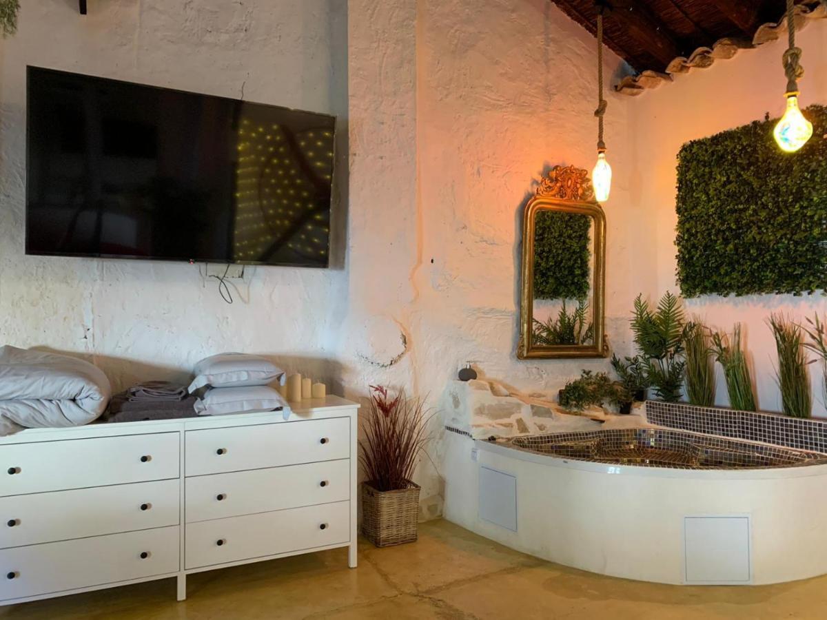 Fortress Jacuzzi Suites Xàtiva Exterior foto